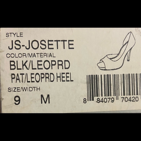 Jessica Simpson Shoes - Picture 7 of 8